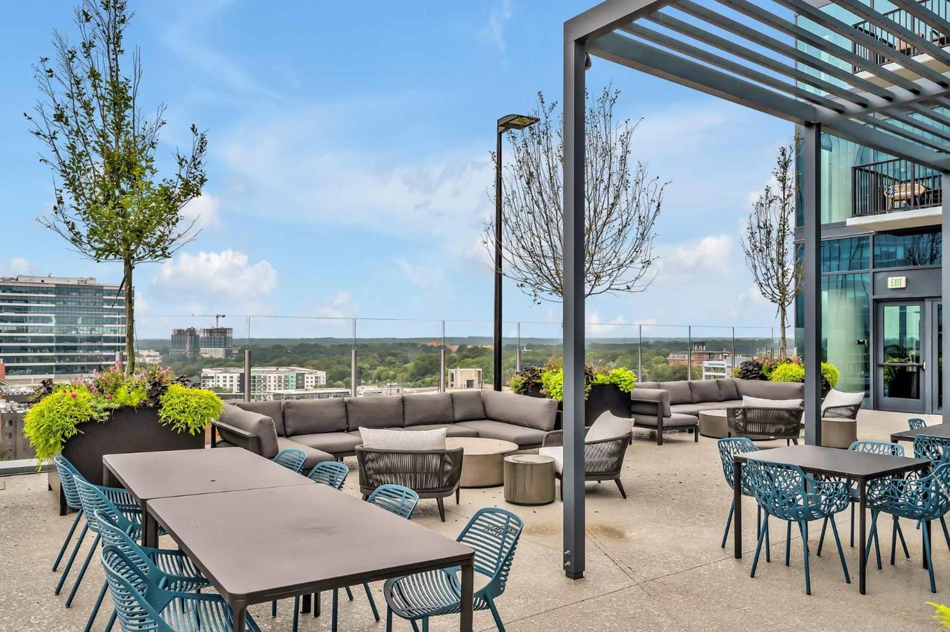 High-Rise Apt Raleigh Free Parking & Sunset View 1 Exterior foto