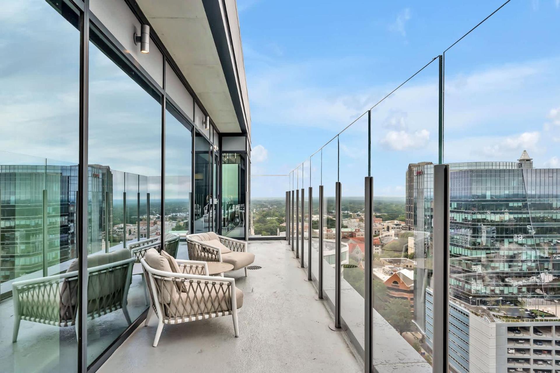 High-Rise Apt Raleigh Free Parking & Sunset View 1 Exterior foto