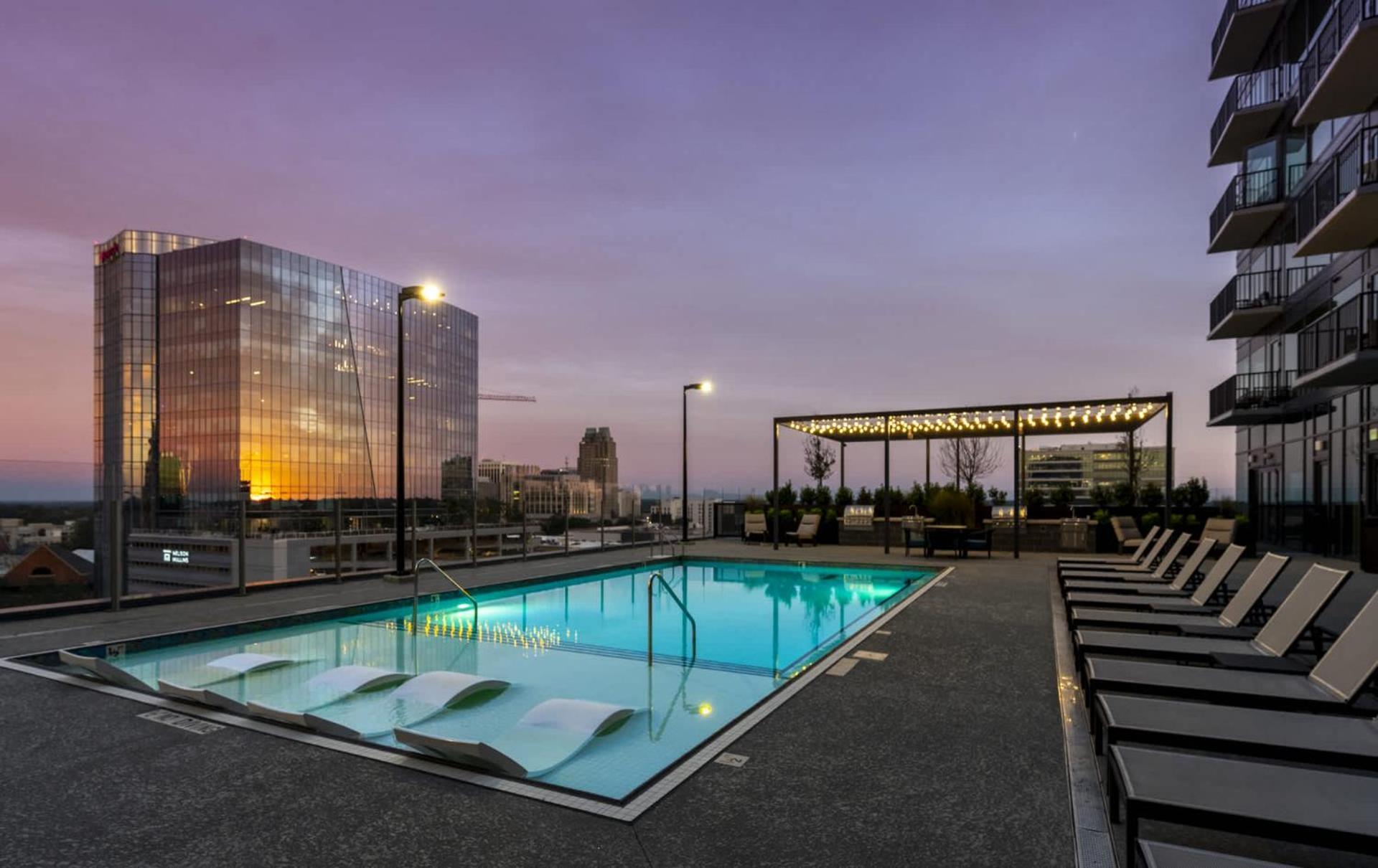 High-Rise Apt Raleigh Free Parking & Sunset View 1 Exterior foto